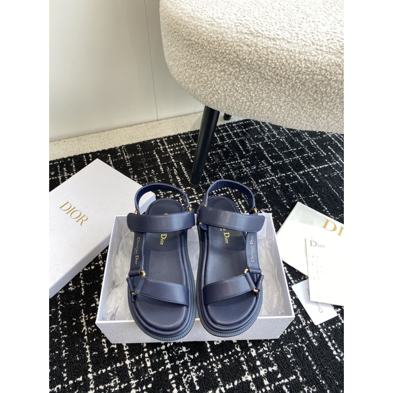 ch**an D*or slippers